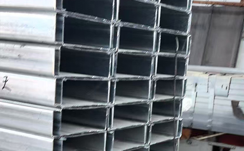 海晏C型钢选型与在轻海晏钢结构中的应用解析 海晏C型钢选型与在轻海晏钢结构中的应用解析